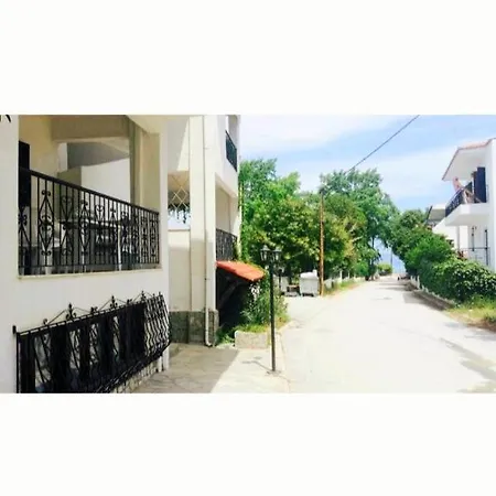 Fresh Apartman Políhrono